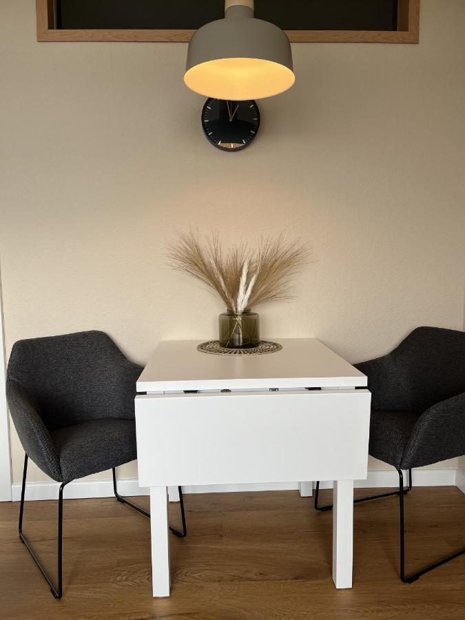 Quartier Suedstrand - Ferienwohnung Mit Meerblick Фехмарн Екстериор снимка
